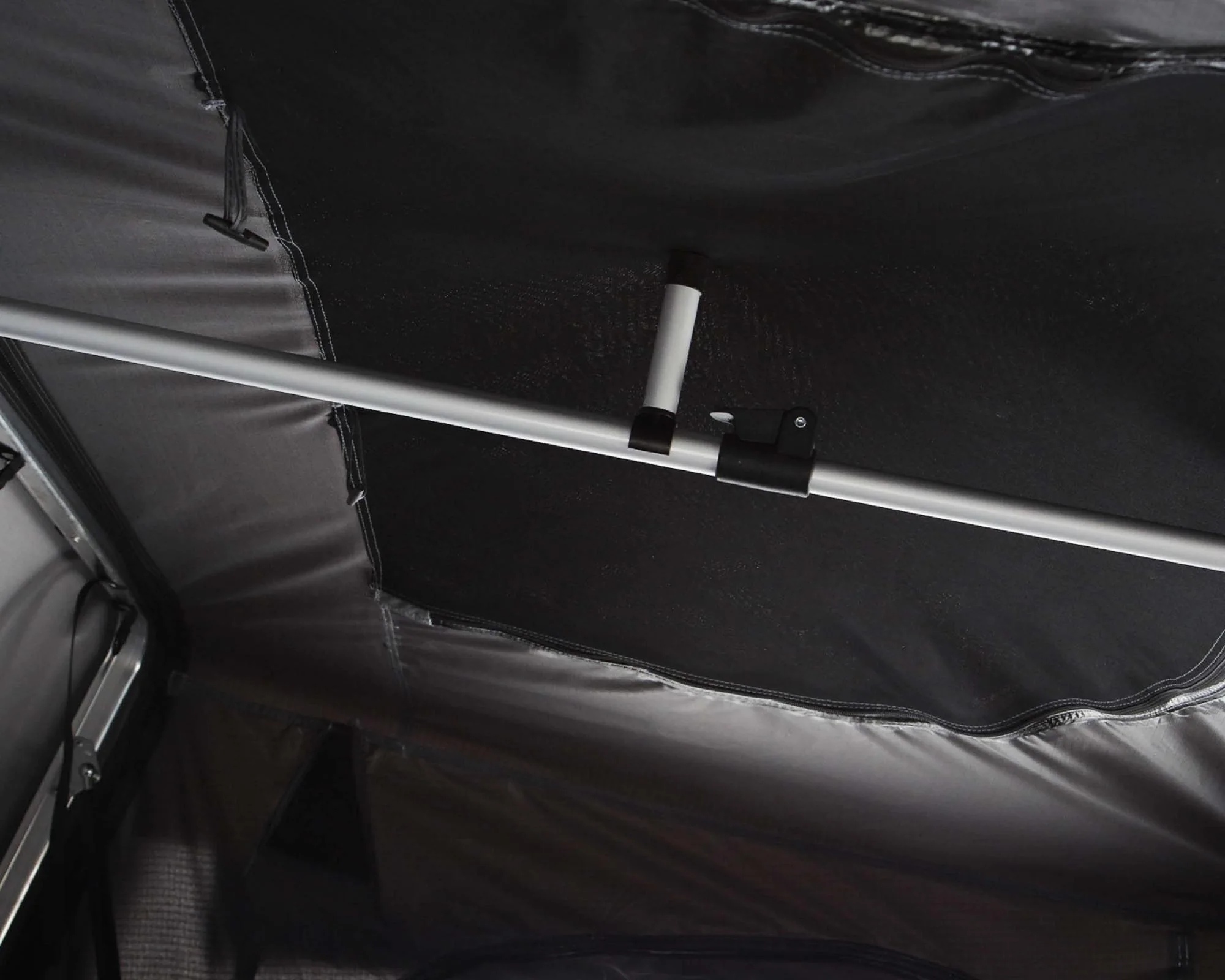 18089901 Bushveld hard shell roof top tent Overland Vehicle Systems - 18089901 - Image 11