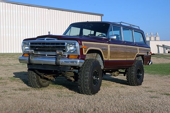 3 Inch Jeep Suspension Lift Kit 84-90 Grand Wagoneer 74-88 Jeep J10/J20 Pickup 74-83 Cherokee SJ/Wagoneer Rough Country - 64030