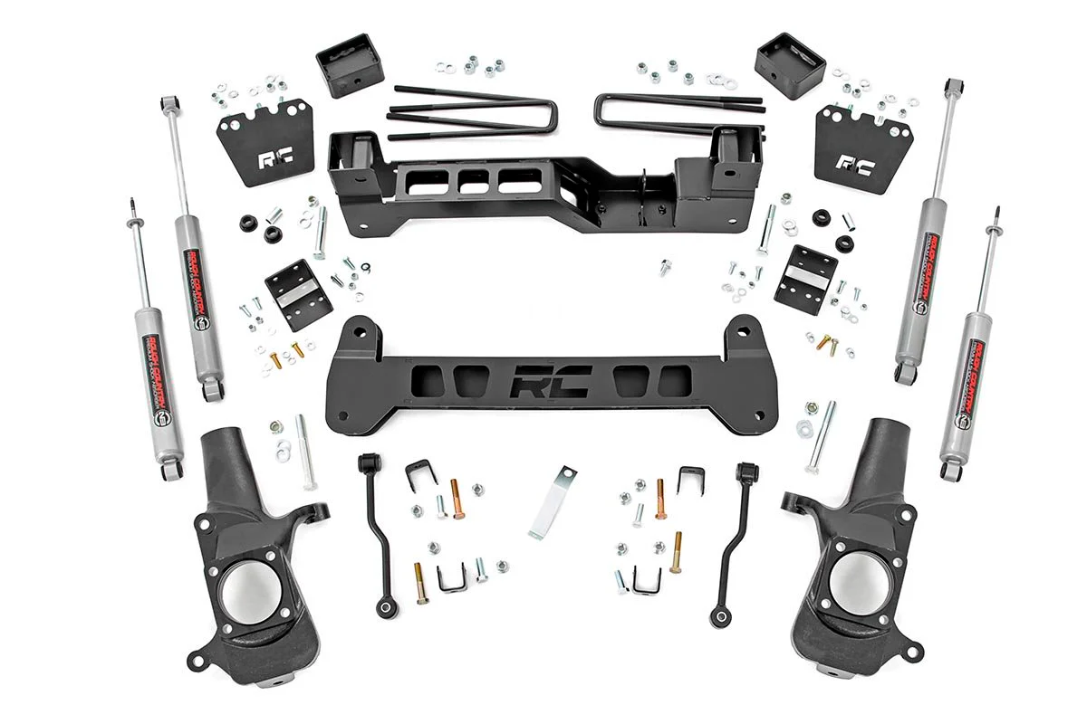 6.0 Inch GM Suspension Lift Kit 01-10 2500HD / 3500HD Rough Country - 220N3A