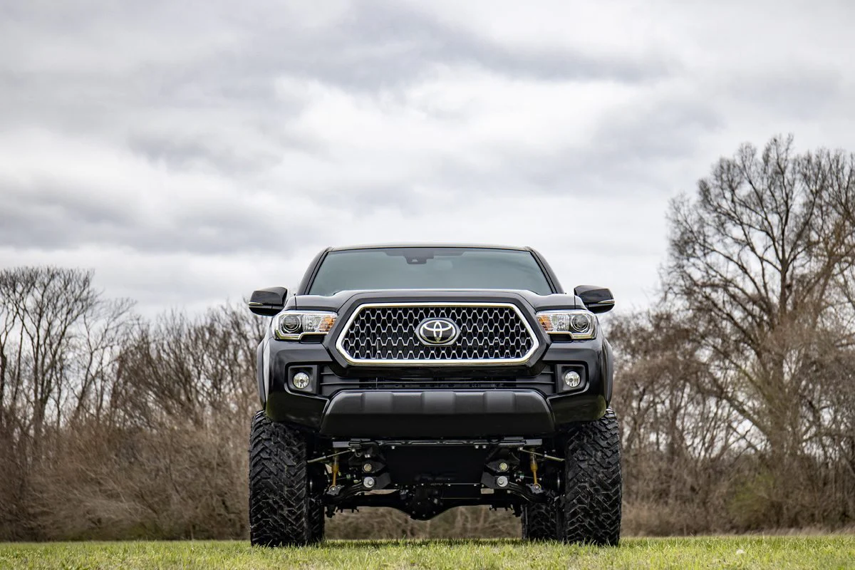 6.0 Inch Toyota Suspension Lift Kit w/ Vertex Coilovers and V2 Shocks (16-20 Tacoma 4WD/2WD) Rough Country - 75857 - Image 8