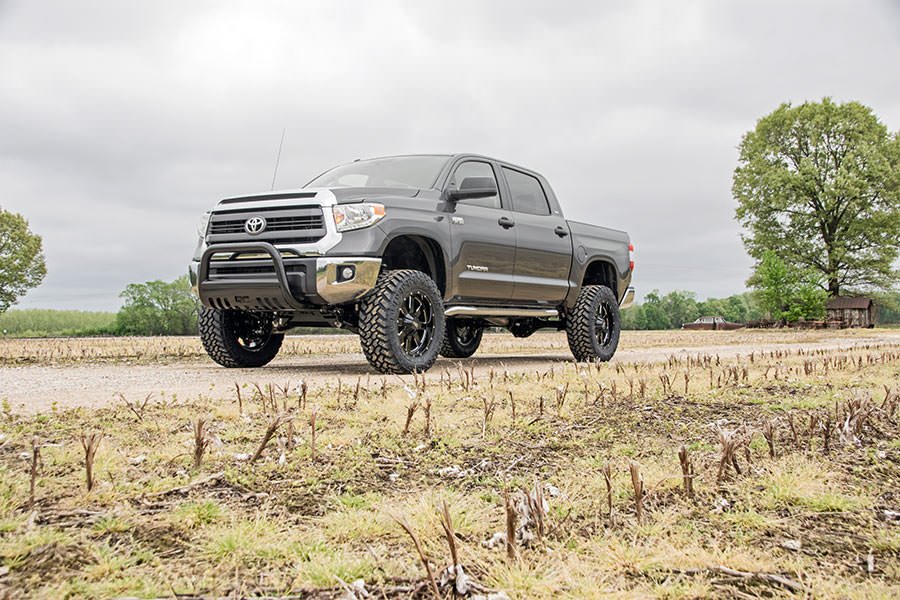 6 Inch Toyota Suspension Lift Kit w/Vertex Coilovers & V2 Shocks 07-15 Tundra Rough Country - 75457
