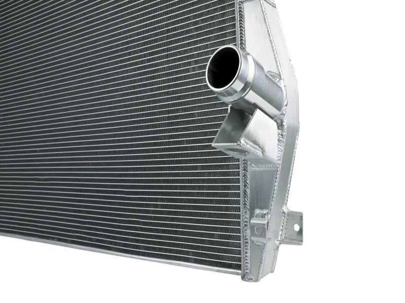 aFe 11-16 Ford F250/F350 Super Duty Power-Stroke V8 6.7L (td) BladeRunner Street Series Radiator - Image 6