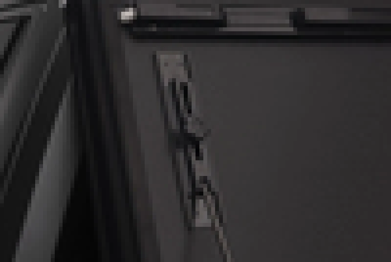 BAK 17-20 Honda Ridgeline BAKFlip MX4 - Image 9