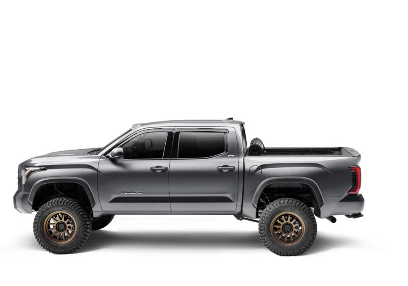 BAK 2022+ Toyota Tundra 6.5ft Bed Revolver X4S Bed Cover - Image 4
