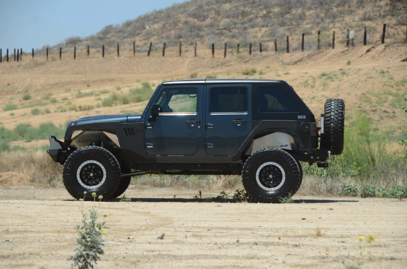 DV8 Offroad 07-18 Jeep Wrangler JK 2 Piece Fast Back Hard Top 4 Door - Black (DS Only) - Image 6