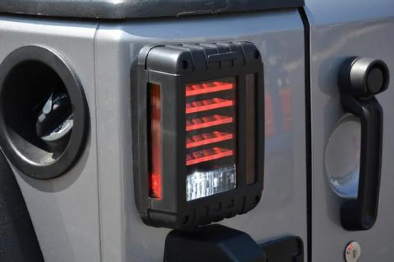 DV8 Offroad 07-18 Jeep Wrangler JK Horizontal LED Tail Light - Image 4
