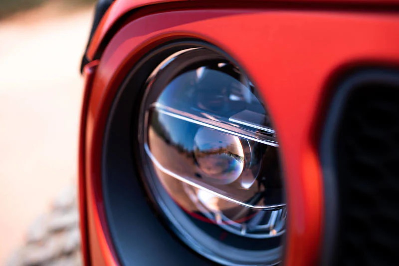 DV8 Offroad 2018+ Jeep Wrangler JL/Gladiator LED Projector Headlights - Image 5