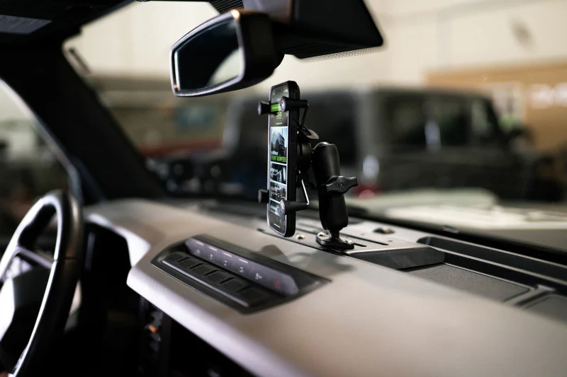 DV8 Offroad 21-23 Ford Bronco Digital Device Dash Mount - Image 9