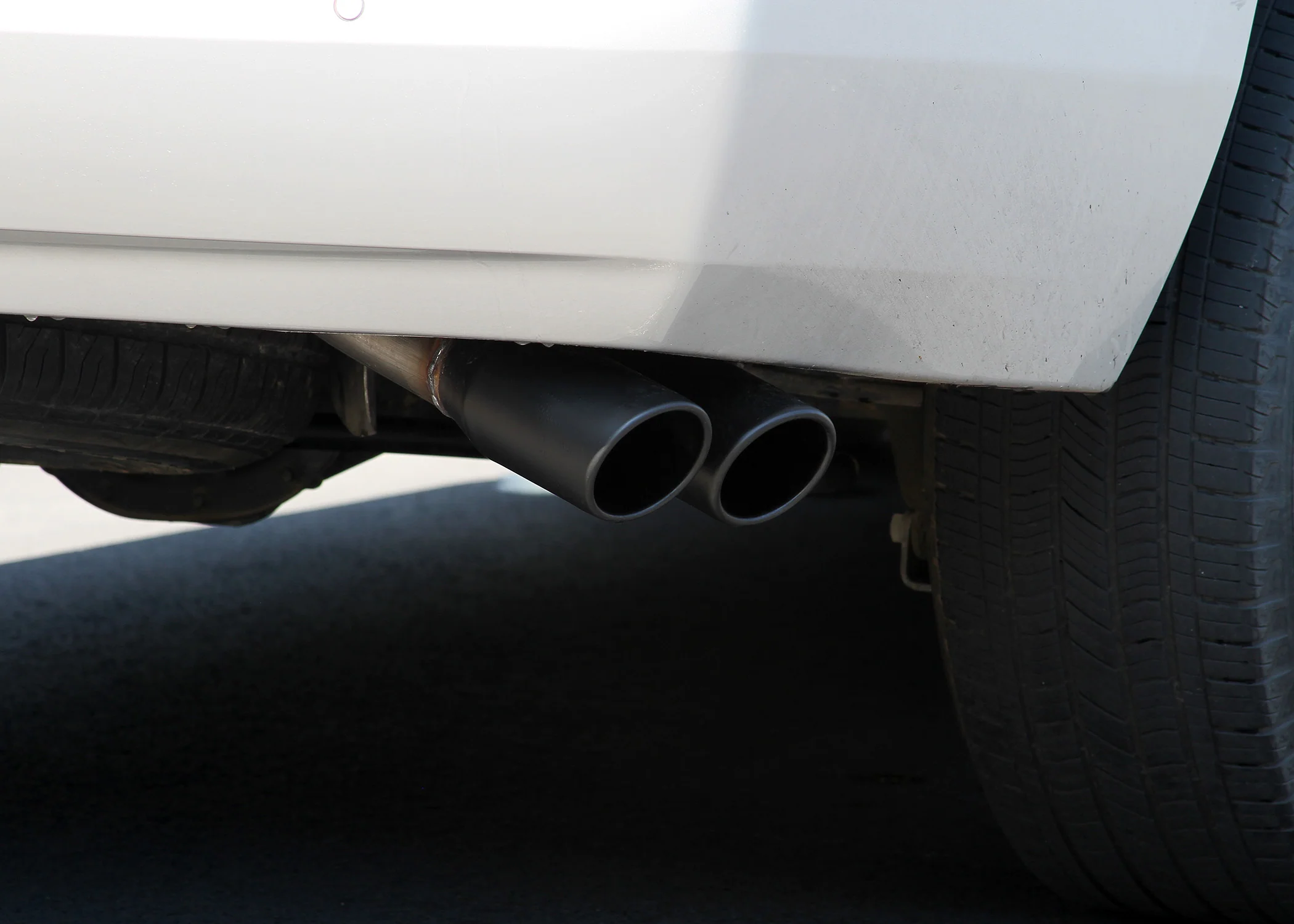 Flowmaster Flow FX Cat-Back Exhaust System - 717986 - Image 3