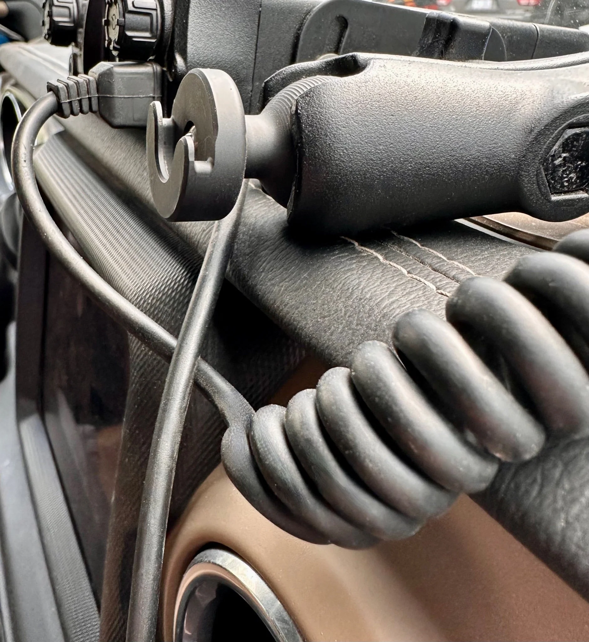 JK/JKU C.B. Clip Mount - Image 4