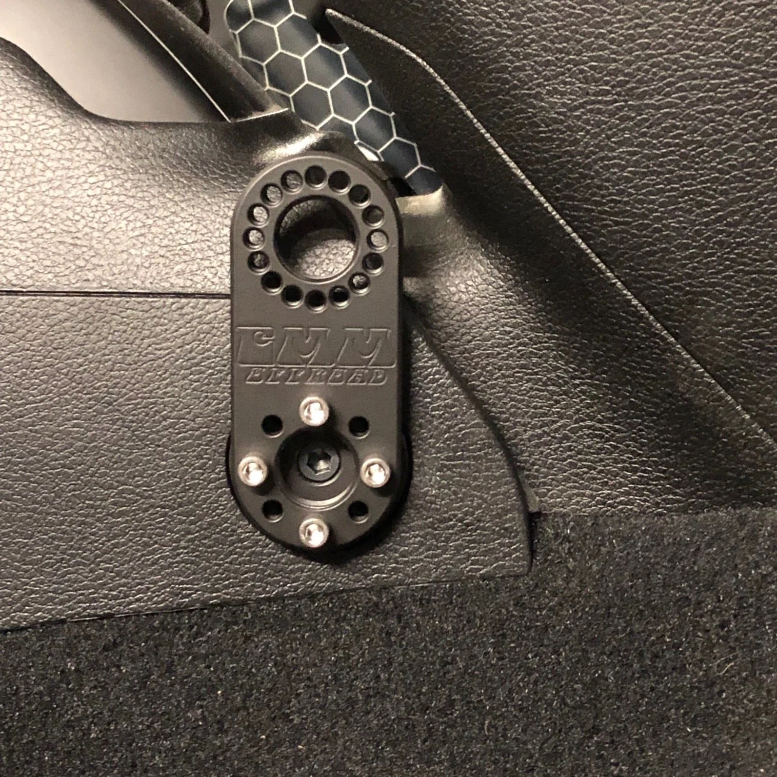 JL/JLU UNIVERSAL ACCESSORY MOUNT - Image 3