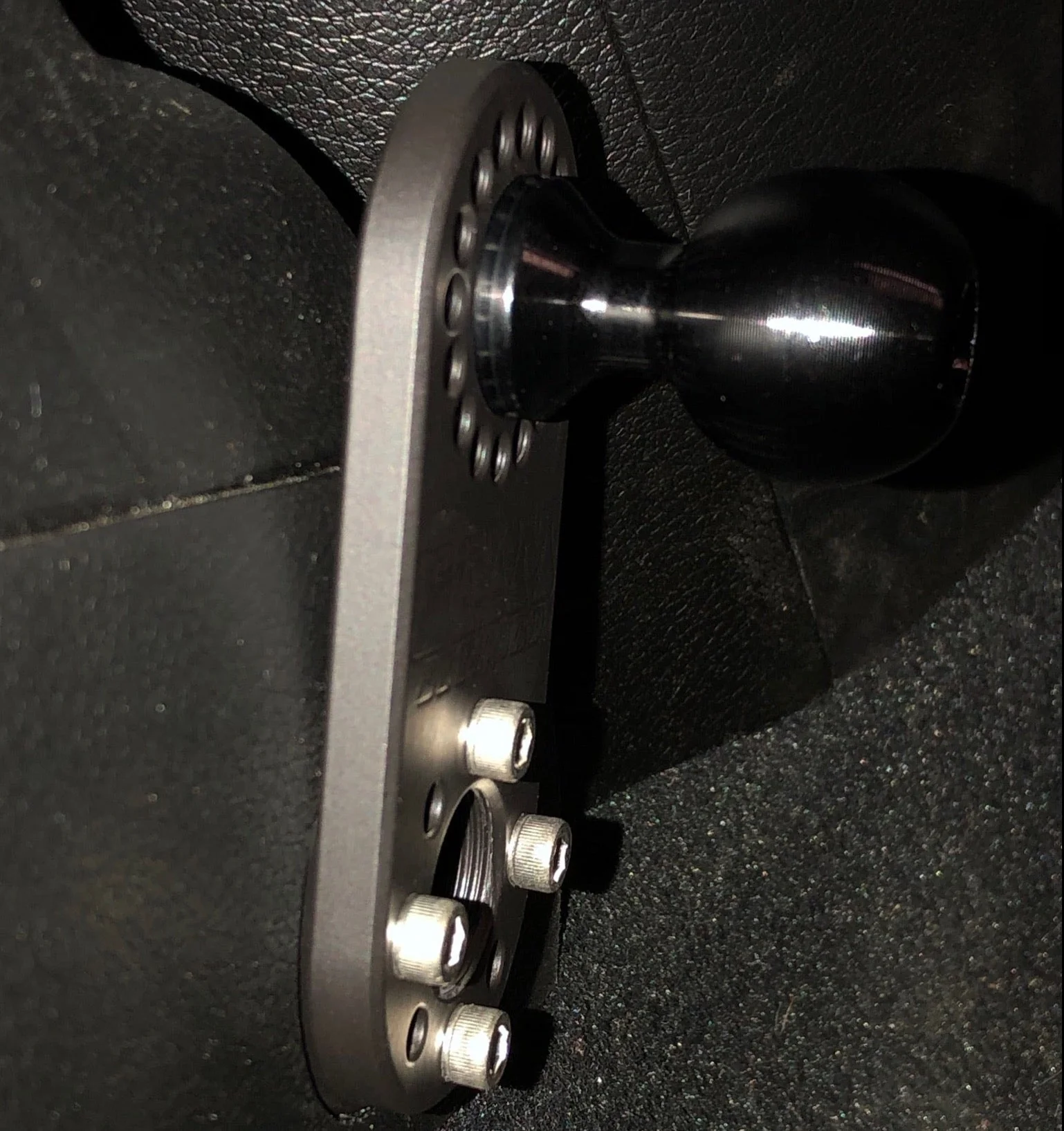 JL/JLU UNIVERSAL ACCESSORY MOUNT - Image 4