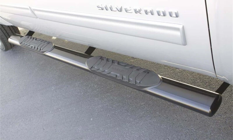 Lund 07-17 Chevy Silverado 1500 Ext. Cab 5in. Oval Straight SS Nerf Bars - Polished - Image 4