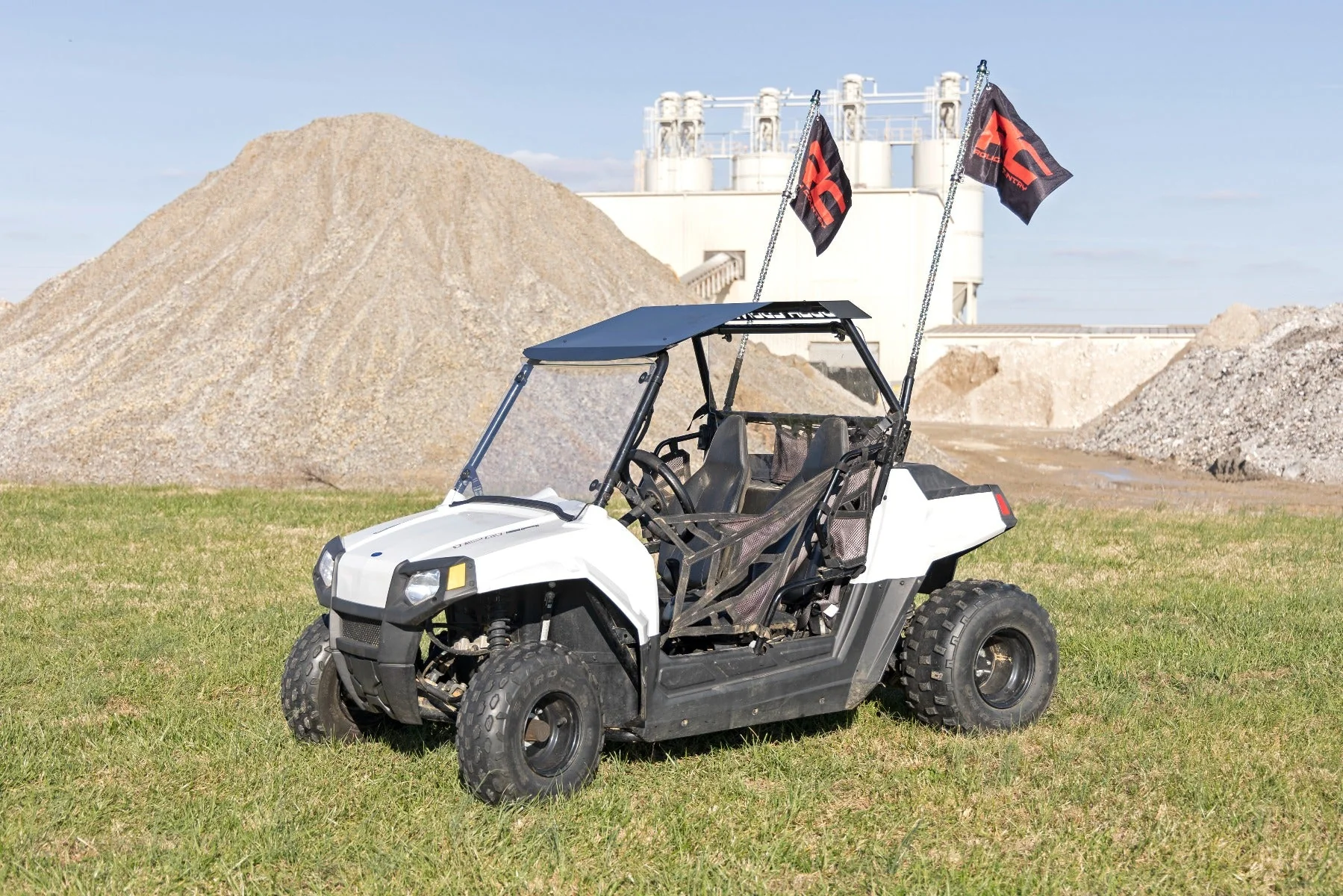 Polaris LED Whip Light Bed Mount Kit w/LED Whip Lights 12-20 Polaris RZR 170 EFI Rough Country - 93087 - Image 2