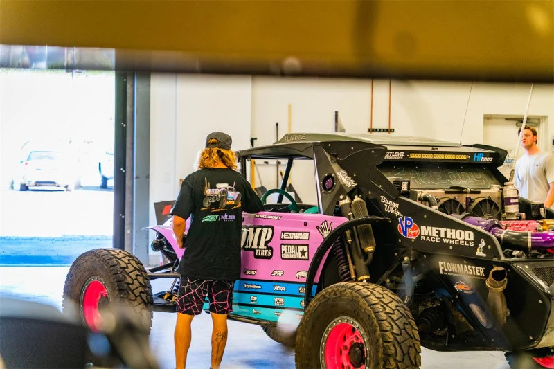 Rigid Industries x SHREDDY 360-Series 6in Lights w/Wt Bcklght (2) + 6 Covers (2 Pink/2 Teal/2 Blk) - Image 9