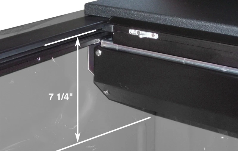 Roll-N-Lock 2022 Toyota Tundra Crew Cab/Double Cab 66.7in M-Series Retractable Tonneau Cover - Image 6