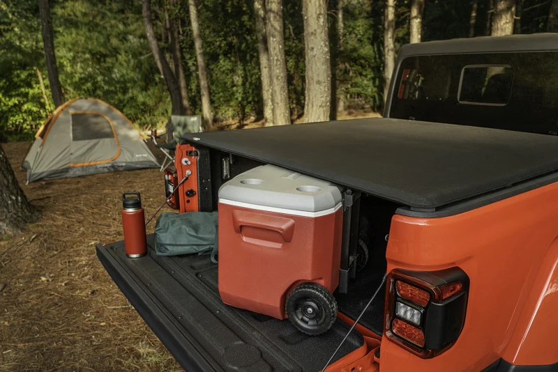 Rugged Ridge Armis Soft Folding Bed Cover 2020 Gladiator JT - Image 5