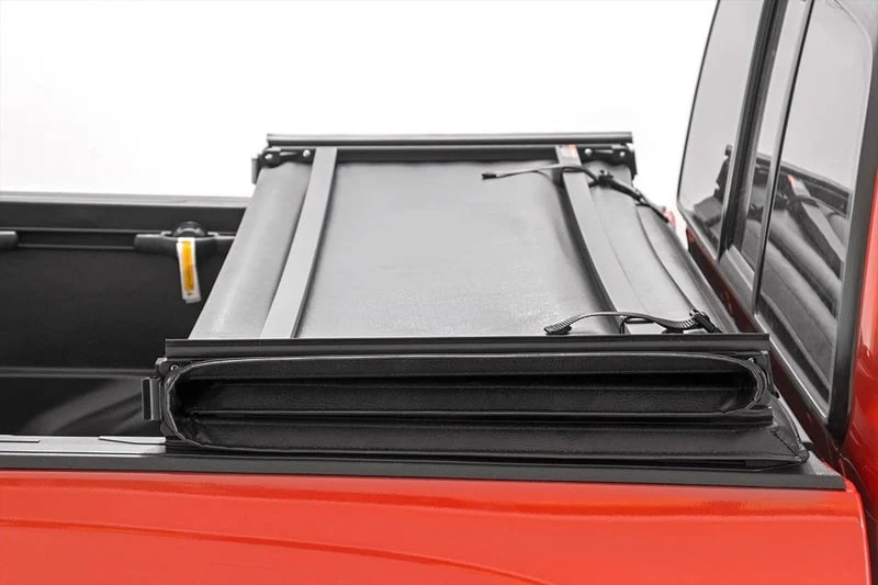 Soft Tri-Fold Bed Cover 6'7" Bed | Chevy/GMC 1500 (00-06 & Classic) - Image 4